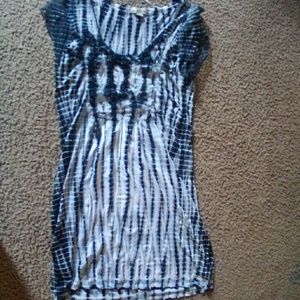 Blue/grey tie-dye shirt